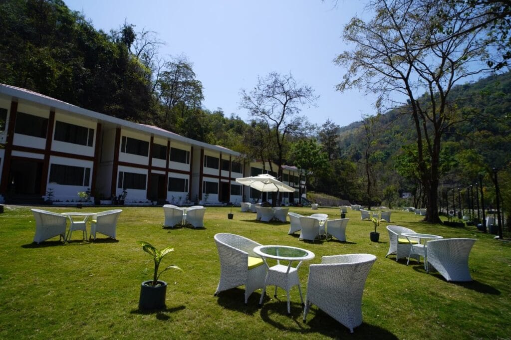Best Luxury River Side Resort in Rishikesh